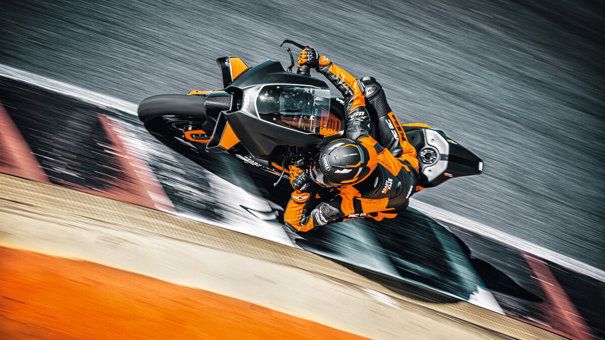 2023 KTM RC 8C-3.jpg